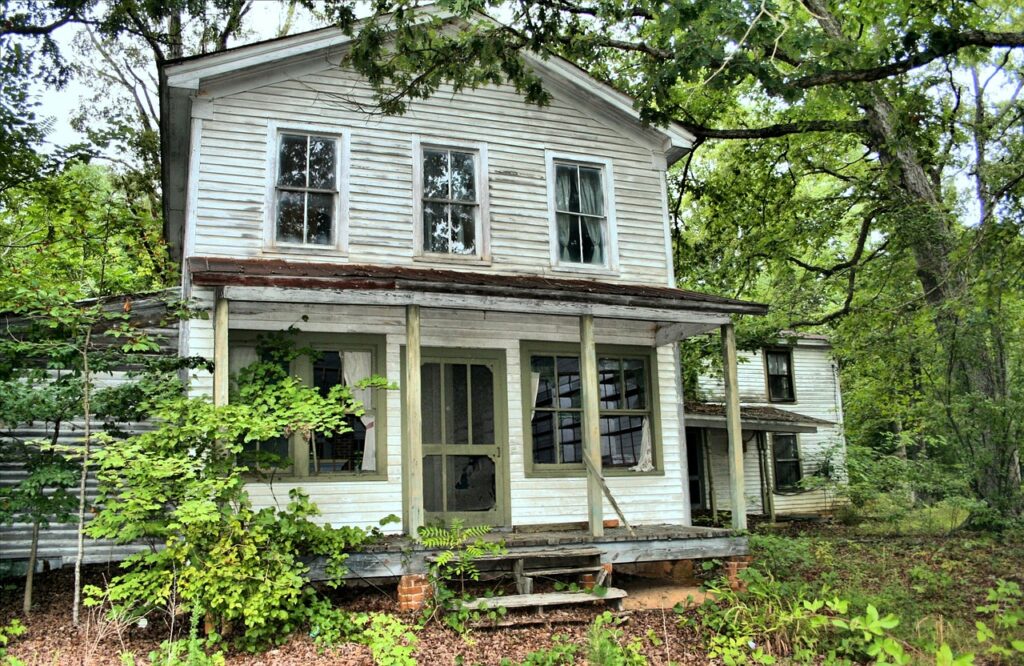 house, abandoned, vacant-54570.jpg